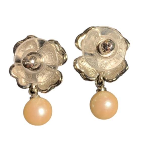 Diamond Encrusted Four Leaf Clover Earrings Set in Silver w/ Pearl Drop Pierced - Picture 3 of 9